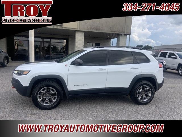 photo of 2019 Jeep Cherokee Trailhawk