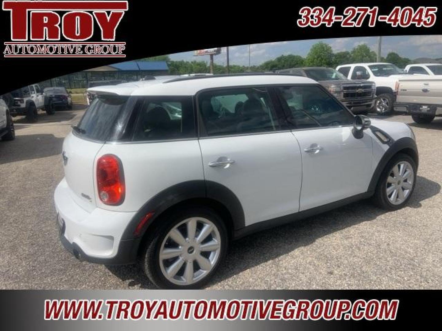 2012 Light White /Polar Beige MINI Cooper S Countryman Base (WMWZC3C58CW) with an 1.6L I4 DOHC 16V engine, Automatic transmission, located at 6812 Atlanta Hwy, Montgomery, AL, 36117, (334) 271-4045, 32.382118, -86.178673 - Leather Interior!!<br>Power Sunroof!!<br>Harmon Kardon Sound System!! - Photo#10