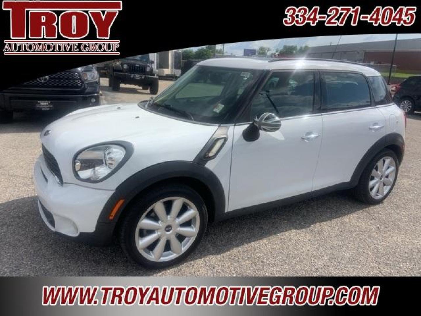 2012 Light White /Polar Beige MINI Cooper S Countryman Base (WMWZC3C58CW) with an 1.6L I4 DOHC 16V engine, Automatic transmission, located at 6812 Atlanta Hwy, Montgomery, AL, 36117, (334) 271-4045, 32.382118, -86.178673 - Leather Interior!!<br>Power Sunroof!!<br>Harmon Kardon Sound System!! - Photo#3