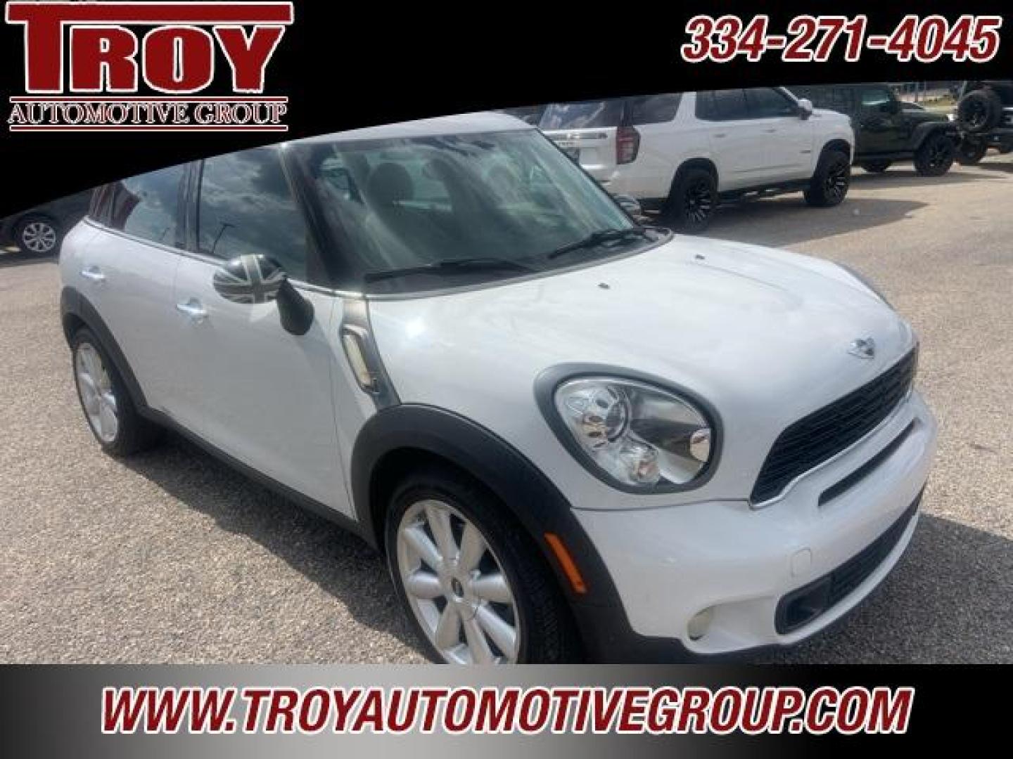 2012 Light White /Polar Beige MINI Cooper S Countryman Base (WMWZC3C58CW) with an 1.6L I4 DOHC 16V engine, Automatic transmission, located at 6812 Atlanta Hwy, Montgomery, AL, 36117, (334) 271-4045, 32.382118, -86.178673 - Leather Interior!!<br>Power Sunroof!!<br>Harmon Kardon Sound System!! - Photo#6