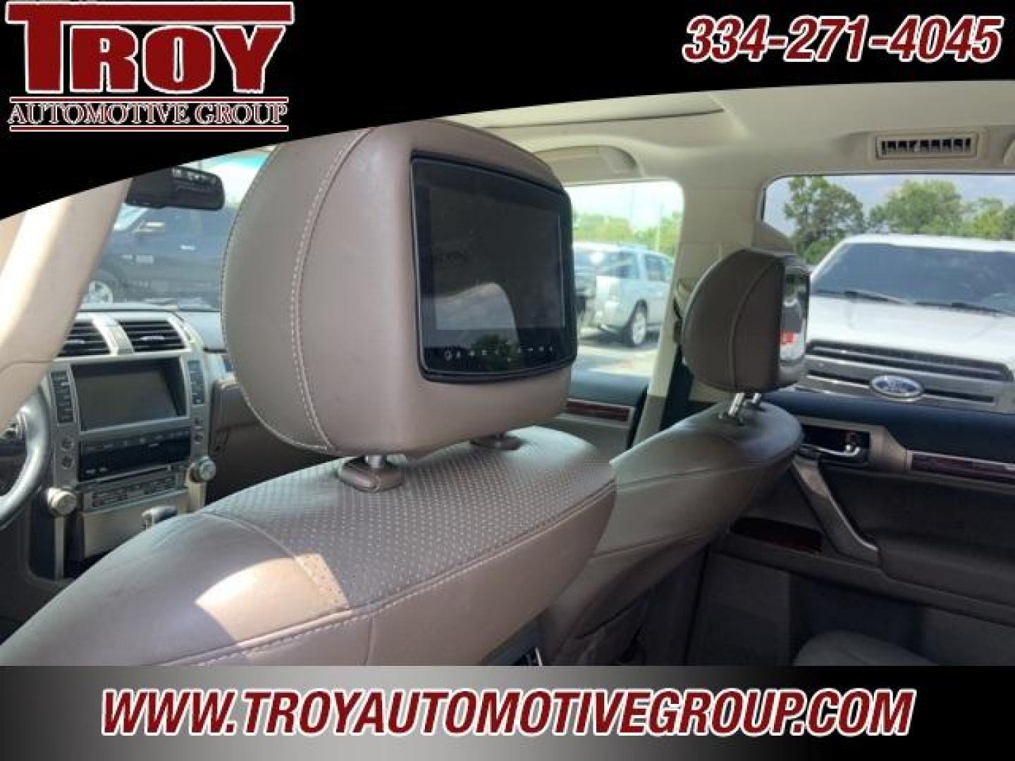 2010 Black Onyx /Ecru Lexus GX 460 (JTJBM7FX7A5) with an 4.6L V8 DOHC Dual VVT-i 32V engine, Automatic transmission, located at 6812 Atlanta Hwy, Montgomery, AL, 36117, (334) 271-4045, 32.382118, -86.178673 - Gray 2010 Lexus GX 460 4WD 4.6L V8 DOHC Dual VVT-i 32V 6-Speed Automatic with Sequential Shift ECT<br><br>Financing Available---Top Value for Trades.<br><br>Odometer is 30118 miles below market average!<br><br><br>Awards:<br> * 2010 KBB.com Best Resale Value Awards * 2010 KBB.com Brand Image Awar - Photo#32