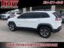 2019 Bright White Clearcoat /Black Jeep Cherokee Trailhawk (1C4PJMBXXKD) with an 3.2L V6 engine, Automatic transmission, located at 6812 Atlanta Hwy, Montgomery, AL, 36117, (334) 271-4045, 32.382118, -86.178673 - Bright White Clearcoat 2019 Jeep Cherokee Trailhawk 4WD 3.2L V6 9-Speed 948TE Automatic<br><br>Financing Available---Top Value for Trades.<br><br>Odometer is 4997 miles below market average! - Photo#14