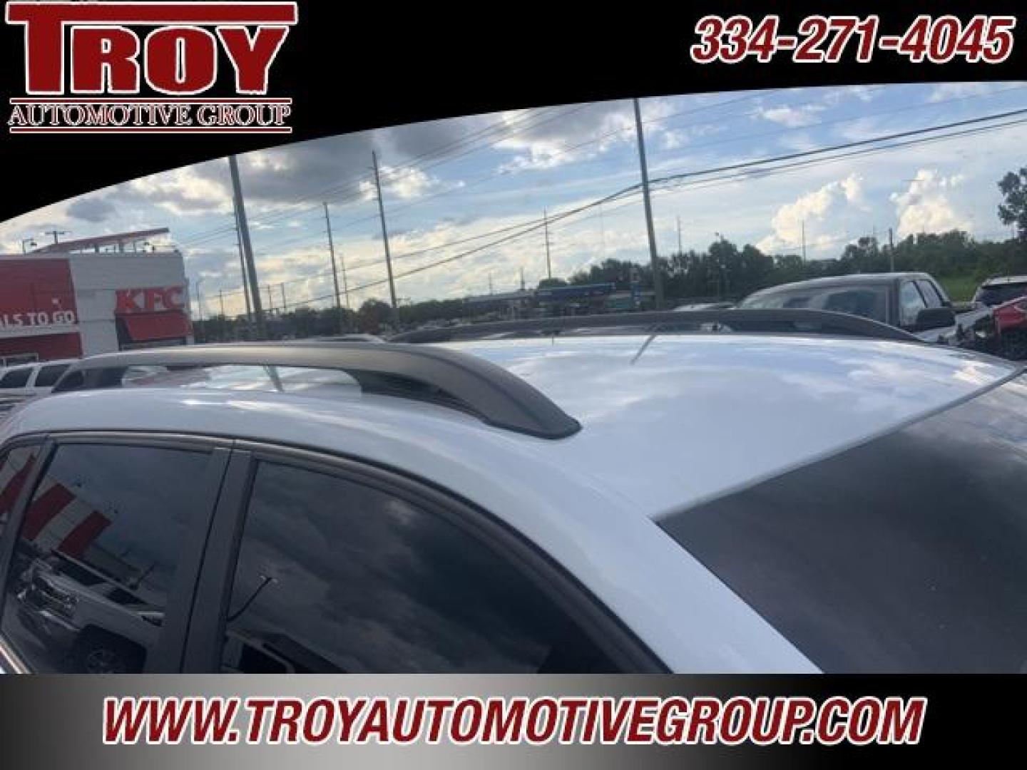 2019 Bright White Clearcoat /Black Jeep Cherokee Trailhawk (1C4PJMBXXKD) with an 3.2L V6 engine, Automatic transmission, located at 6812 Atlanta Hwy, Montgomery, AL, 36117, (334) 271-4045, 32.382118, -86.178673 - Bright White Clearcoat 2019 Jeep Cherokee Trailhawk 4WD 3.2L V6 9-Speed 948TE Automatic<br><br>Financing Available---Top Value for Trades.<br><br>Odometer is 4997 miles below market average! - Photo#21