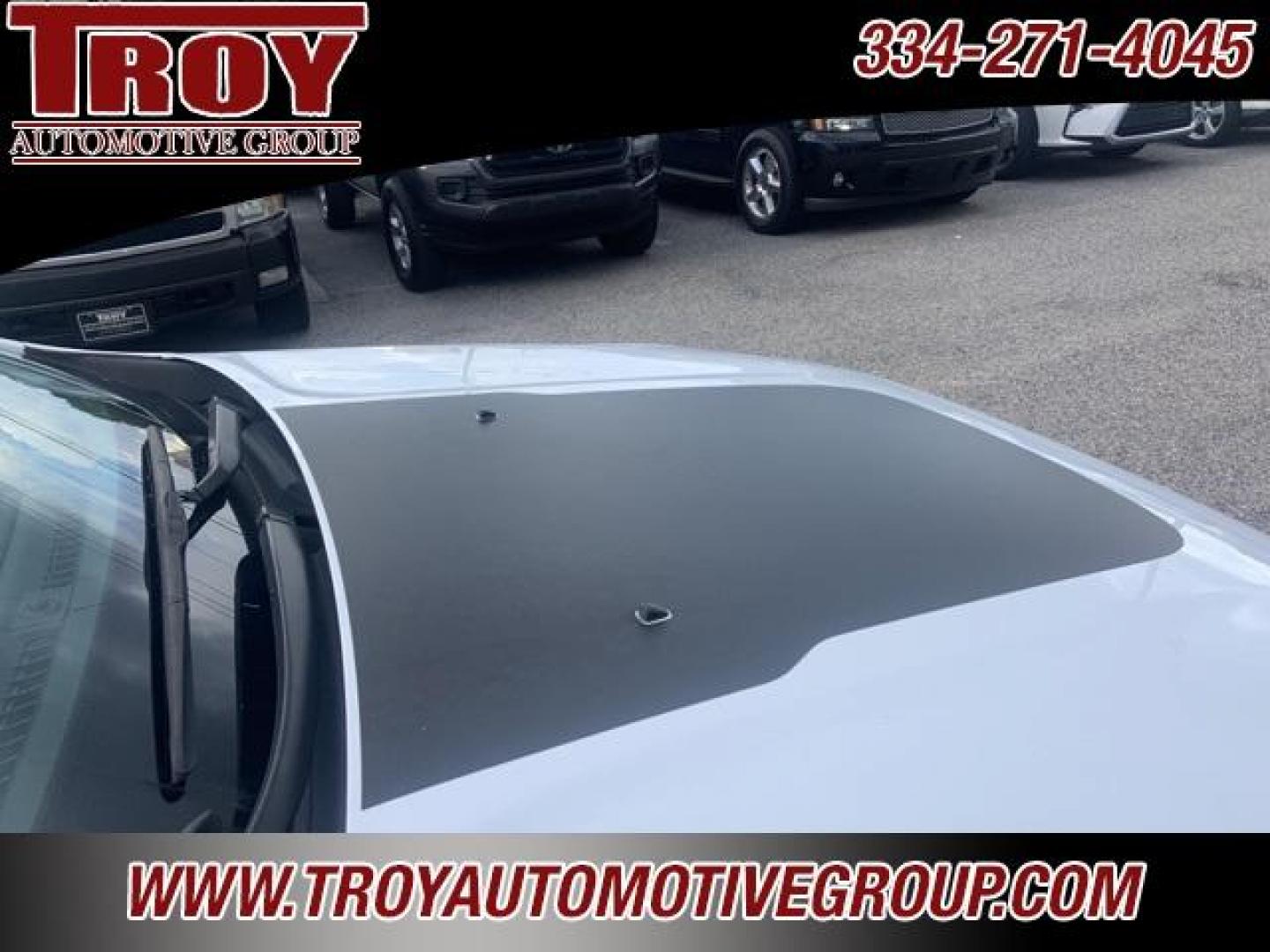 2019 Bright White Clearcoat /Black Jeep Cherokee Trailhawk (1C4PJMBXXKD) with an 3.2L V6 engine, Automatic transmission, located at 6812 Atlanta Hwy, Montgomery, AL, 36117, (334) 271-4045, 32.382118, -86.178673 - Bright White Clearcoat 2019 Jeep Cherokee Trailhawk 4WD 3.2L V6 9-Speed 948TE Automatic<br><br>Financing Available---Top Value for Trades.<br><br>Odometer is 4997 miles below market average! - Photo#22