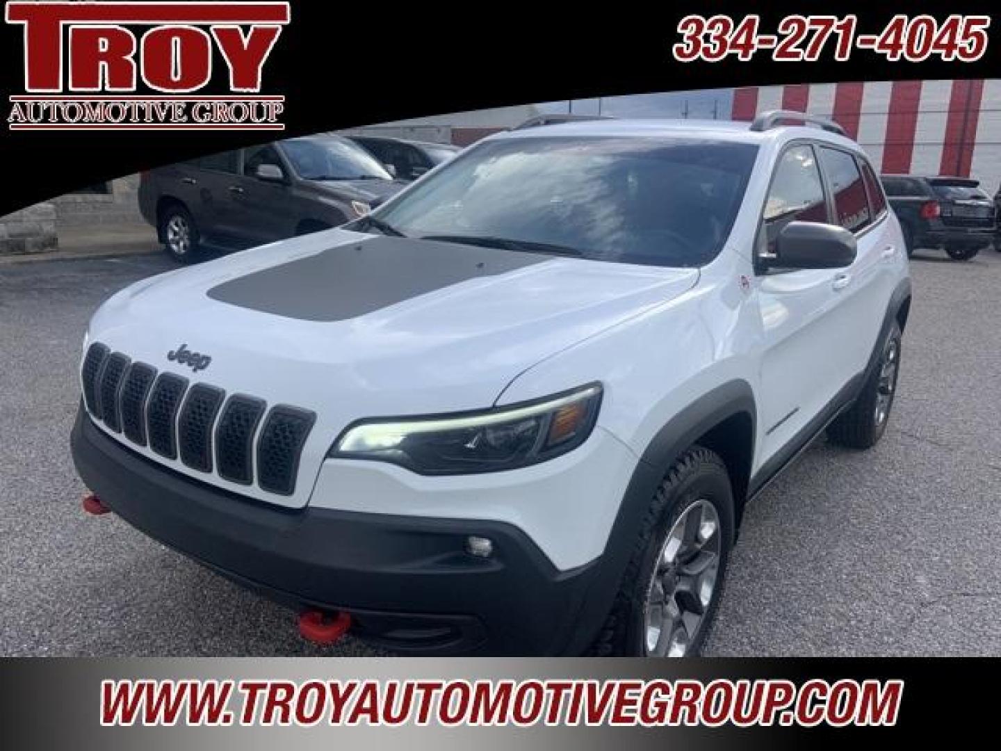 2019 Bright White Clearcoat /Black Jeep Cherokee Trailhawk (1C4PJMBXXKD) with an 3.2L V6 engine, Automatic transmission, located at 6812 Atlanta Hwy, Montgomery, AL, 36117, (334) 271-4045, 32.382118, -86.178673 - Bright White Clearcoat 2019 Jeep Cherokee Trailhawk 4WD 3.2L V6 9-Speed 948TE Automatic<br><br>Financing Available---Top Value for Trades.<br><br>Odometer is 4997 miles below market average! - Photo#4