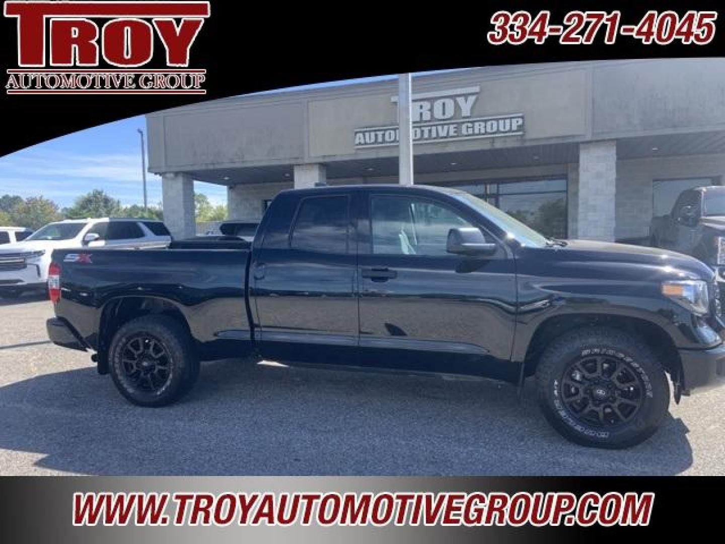 2021 Midnight Black Metallic /Black Toyota Tundra SR5 (5TFRY5F15MX) with an i-Force 5.7L V8 DOHC 32V LEV engine, Automatic transmission, located at 6812 Atlanta Hwy, Montgomery, AL, 36117, (334) 271-4045, 32.382118, -86.178673 - Black 2021 Toyota Tundra SR5 RWD i-Force 5.7L V8 DOHC 32V LEV 6-Speed Automatic Electronic with Overdrive<br><br>Financing Available---Top Value for Trades.<br><br>Odometer is 6221 miles below market average! - Photo#7