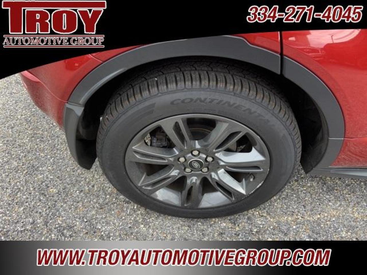 2019 Firenze Red Metallic /Ebony/Ebony/Ebony Land Rover Range Rover Evoque Landmark Edition (SALVC2RX5KH) with an 2.0L Turbocharged engine, Automatic transmission, located at 6812 Atlanta Hwy, Montgomery, AL, 36117, (334) 271-4045, 32.382118, -86.178673 - Photo#21