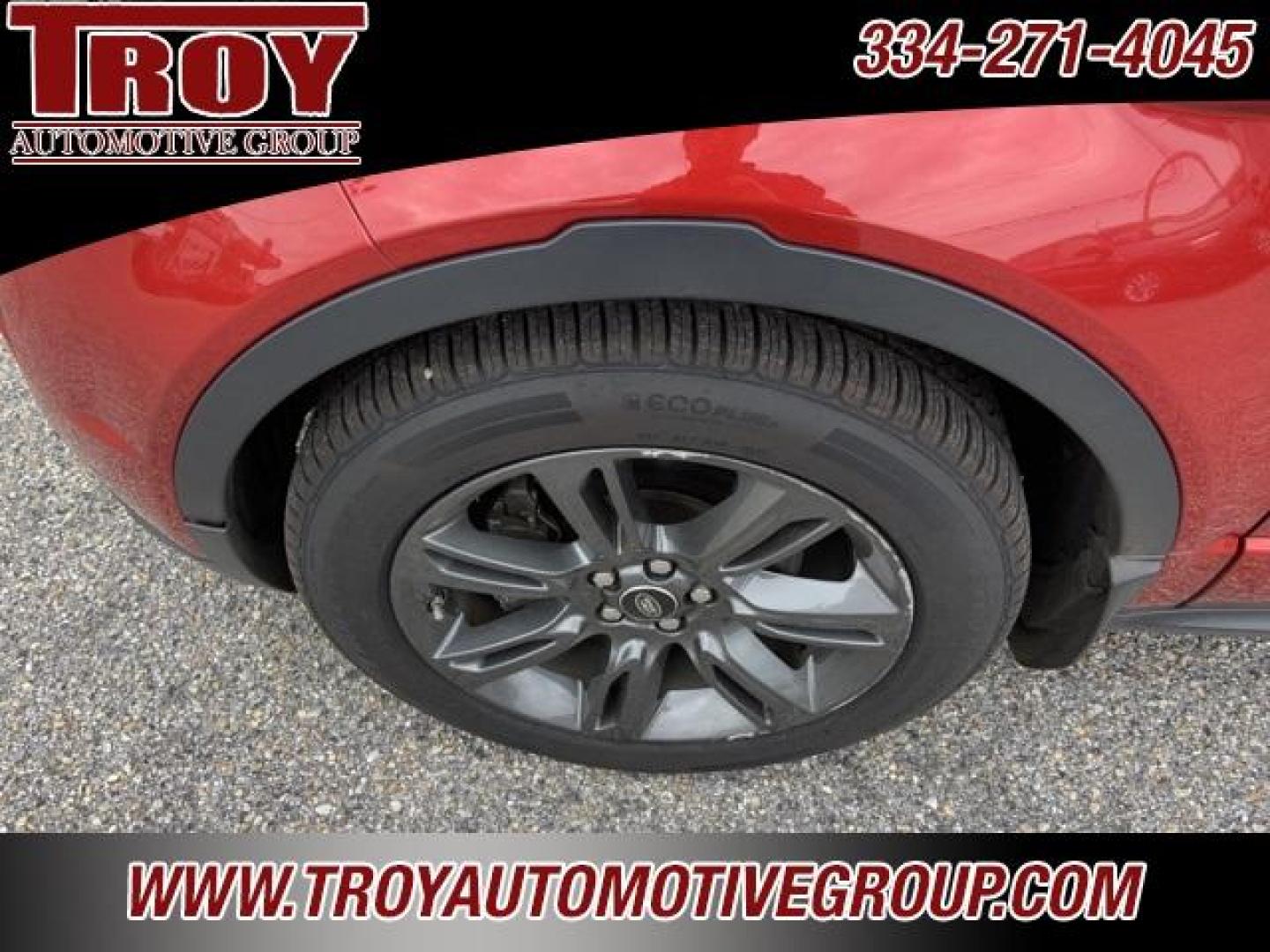 2019 Firenze Red Metallic /Ebony/Ebony/Ebony Land Rover Range Rover Evoque Landmark Edition (SALVC2RX5KH) with an 2.0L Turbocharged engine, Automatic transmission, located at 6812 Atlanta Hwy, Montgomery, AL, 36117, (334) 271-4045, 32.382118, -86.178673 - Photo#23