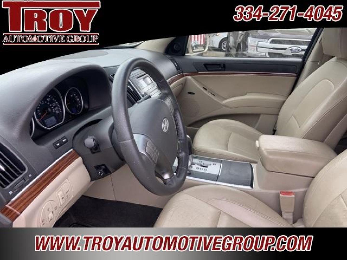 2009 Satin Beige Metallic /Beige Hyundai Veracruz Limited (KM8NU13C79U) with an 3.8L V6 SMPI DOHC engine, Automatic transmission, located at 6812 Atlanta Hwy, Montgomery, AL, 36117, (334) 271-4045, 32.382118, -86.178673 - Photo#21