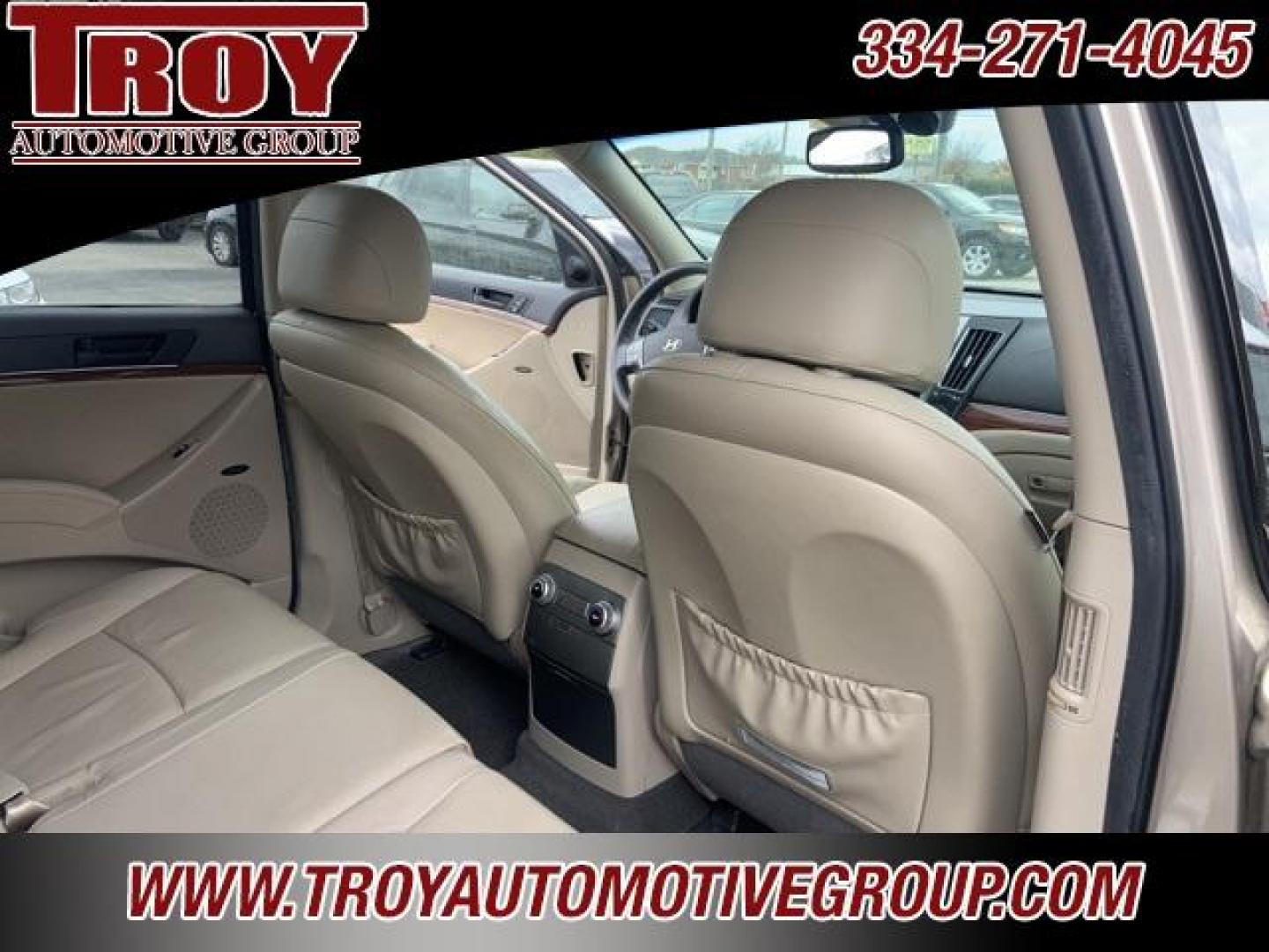 2009 Satin Beige Metallic /Beige Hyundai Veracruz Limited (KM8NU13C79U) with an 3.8L V6 SMPI DOHC engine, Automatic transmission, located at 6812 Atlanta Hwy, Montgomery, AL, 36117, (334) 271-4045, 32.382118, -86.178673 - Photo#32