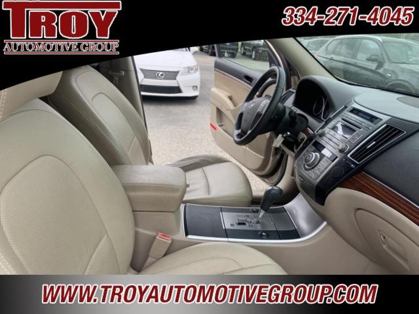 2009 Satin Beige Metallic /Beige Hyundai Veracruz Limited (KM8NU13C79U) with an 3.8L V6 SMPI DOHC engine, Automatic transmission, located at 6812 Atlanta Hwy, Montgomery, AL, 36117, (334) 271-4045, 32.382118, -86.178673 - Photo#35