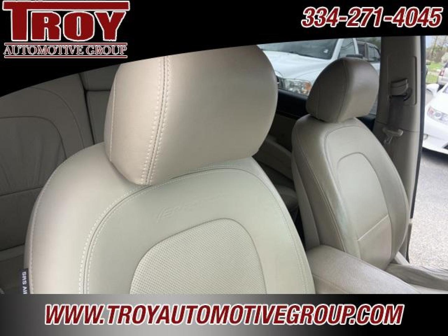 2009 Satin Beige Metallic /Beige Hyundai Veracruz Limited (KM8NU13C79U) with an 3.8L V6 SMPI DOHC engine, Automatic transmission, located at 6812 Atlanta Hwy, Montgomery, AL, 36117, (334) 271-4045, 32.382118, -86.178673 - Photo#42