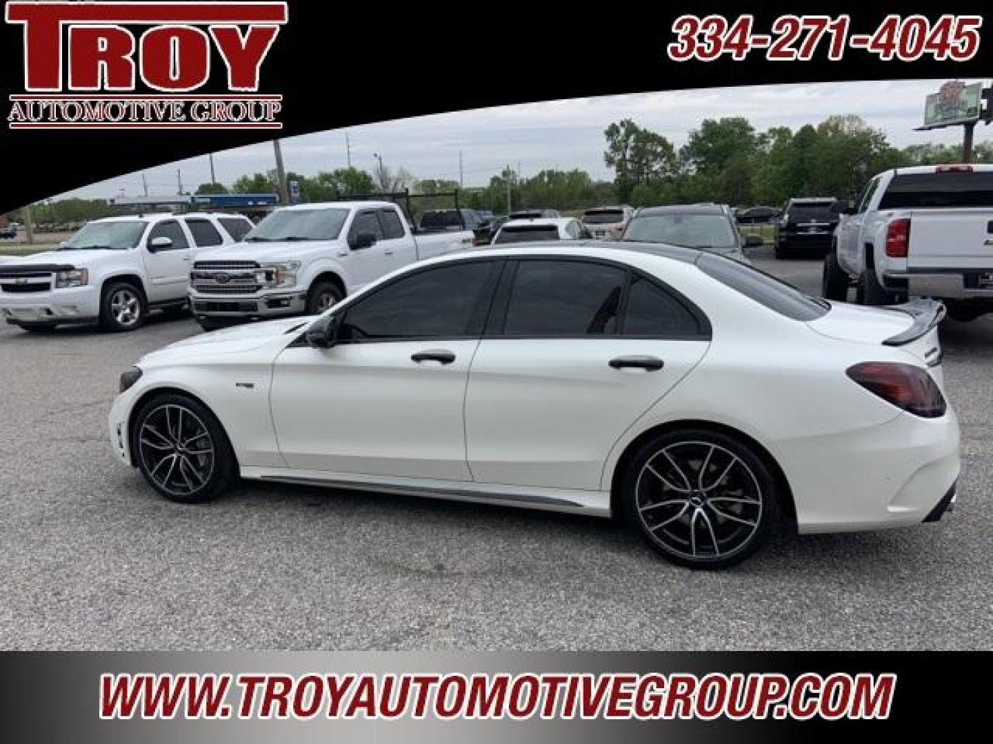 2020 White /Black Mercedes-Benz C-Class C 43 AMG (55SWF6EB7LU) with an 3.0L V6 BiTurbo engine, Automatic transmission, located at 6812 Atlanta Hwy, Montgomery, AL, 36117, (334) 271-4045, 32.382118, -86.178673 - Priced below KBB Fair Purchase Price!<br><br>White 2020 Mercedes-Benz C-Class C 43 AMG 4MATIC 4MATIC 3.0L V6 BiTurbo 9-Speed Automatic<br><br>Financing Available---Top Value for Trades.<br><br>19/27 City/Highway MPG<br><br><br>Awards:<br> * JD Power Initial Quality Study (IQS) - Photo#15