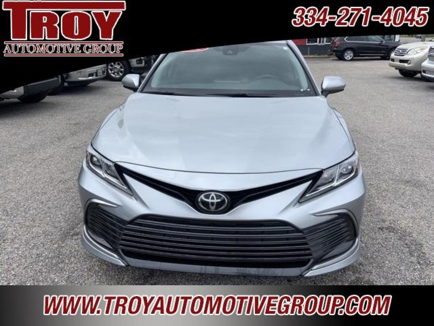 2022 Celestial Silver Metallic /Ash Toyota Camry LE (4T1C11AK0NU) with an 2.5L I4 DOHC 16V engine, Automatic transmission, located at 6812 Atlanta Hwy, Montgomery, AL, 36117, (334) 271-4045, 32.382118, -86.178673 - Priced below KBB Fair Purchase Price!<br><br>Celestial Silver Metallic 2022 Toyota Camry LE FWD 2.5L I4 DOHC 16V 8-Speed Automatic<br><br>Financing Available---Top Value for Trades.<br><br>Odometer is 512 miles below market average! 28/39 City/Highway MPG - Photo#5