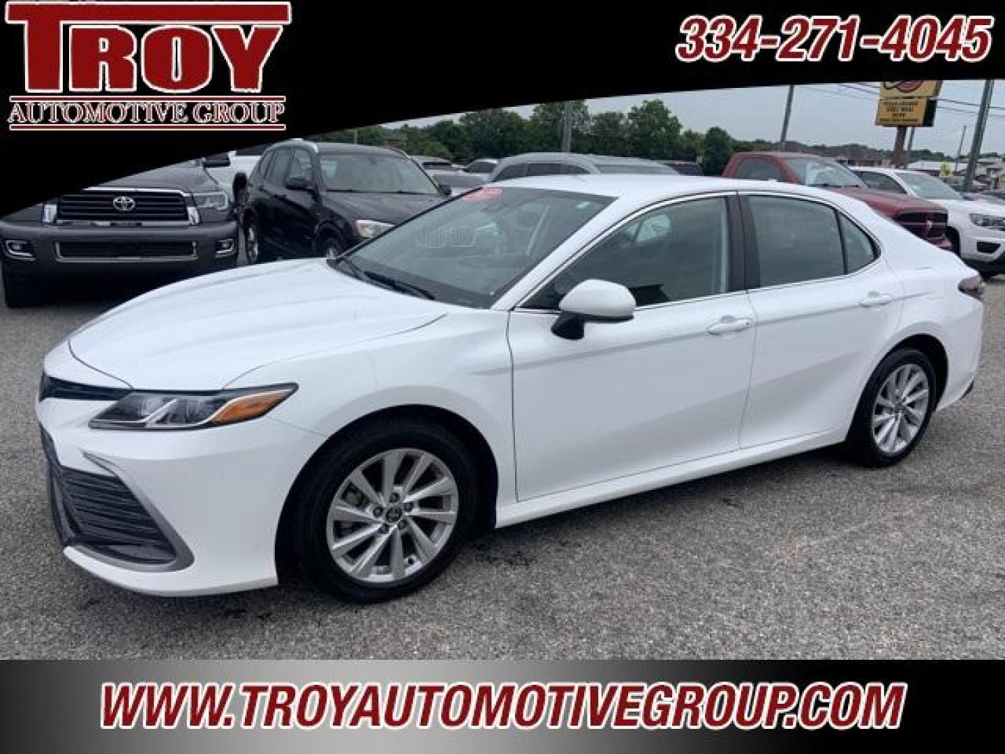 2022 White /Ash Toyota Camry LE (4T1C11AK1NU) with an 2.5L I4 DOHC 16V engine, Automatic transmission, located at 6812 Atlanta Hwy, Montgomery, AL, 36117, (334) 271-4045, 32.382118, -86.178673 - Photo#2