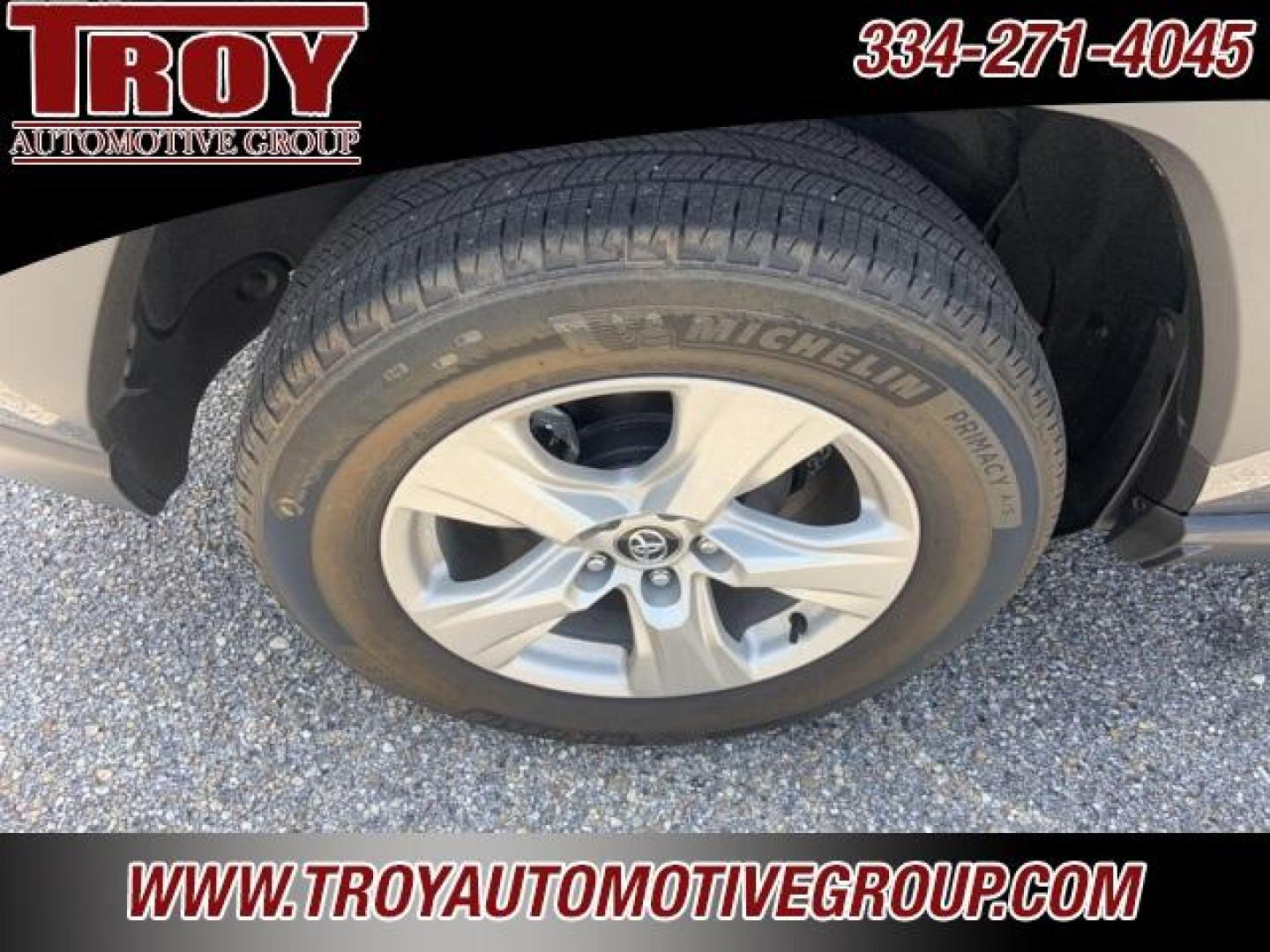 2021 Gray /Black Toyota RAV4 XLE (2T3W1RFVXMC) with an 2.5L 4-Cylinder DOHC Dual VVT-i engine, Automatic transmission, located at 6812 Atlanta Hwy, Montgomery, AL, 36117, (334) 271-4045, 32.382118, -86.178673 - Priced below KBB Fair Purchase Price!<br><br>Gray 2021 Toyota RAV4 XLE FWD 2.5L 4-Cylinder DOHC Dual VVT-i 8-Speed Automatic<br><br>Financing Available---Top Value for Trades.<br><br>Odometer is 19245 miles below market average! 28/35 City/Highway MPG - Photo#22