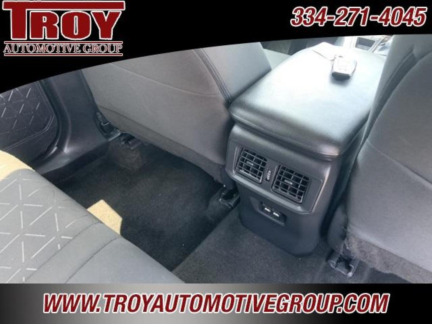 2021 Gray /Black Toyota RAV4 XLE (2T3W1RFVXMC) with an 2.5L 4-Cylinder DOHC Dual VVT-i engine, Automatic transmission, located at 6812 Atlanta Hwy, Montgomery, AL, 36117, (334) 271-4045, 32.382118, -86.178673 - Priced below KBB Fair Purchase Price!<br><br>Gray 2021 Toyota RAV4 XLE FWD 2.5L 4-Cylinder DOHC Dual VVT-i 8-Speed Automatic<br><br>Financing Available---Top Value for Trades.<br><br>Odometer is 19245 miles below market average! 28/35 City/Highway MPG - Photo#27