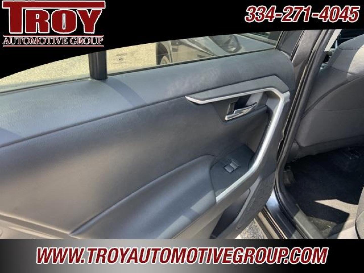 2021 Gray /Black Toyota RAV4 XLE (2T3W1RFVXMC) with an 2.5L 4-Cylinder DOHC Dual VVT-i engine, Automatic transmission, located at 6812 Atlanta Hwy, Montgomery, AL, 36117, (334) 271-4045, 32.382118, -86.178673 - Priced below KBB Fair Purchase Price!<br><br>Gray 2021 Toyota RAV4 XLE FWD 2.5L 4-Cylinder DOHC Dual VVT-i 8-Speed Automatic<br><br>Financing Available---Top Value for Trades.<br><br>Odometer is 19245 miles below market average! 28/35 City/Highway MPG - Photo#34