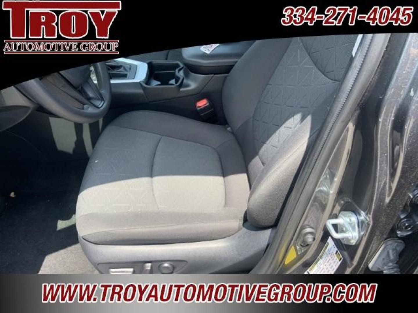 2021 Gray /Black Toyota RAV4 XLE (2T3W1RFVXMC) with an 2.5L 4-Cylinder DOHC Dual VVT-i engine, Automatic transmission, located at 6812 Atlanta Hwy, Montgomery, AL, 36117, (334) 271-4045, 32.382118, -86.178673 - Priced below KBB Fair Purchase Price!<br><br>Gray 2021 Toyota RAV4 XLE FWD 2.5L 4-Cylinder DOHC Dual VVT-i 8-Speed Automatic<br><br>Financing Available---Top Value for Trades.<br><br>Odometer is 19245 miles below market average! 28/35 City/Highway MPG - Photo#35