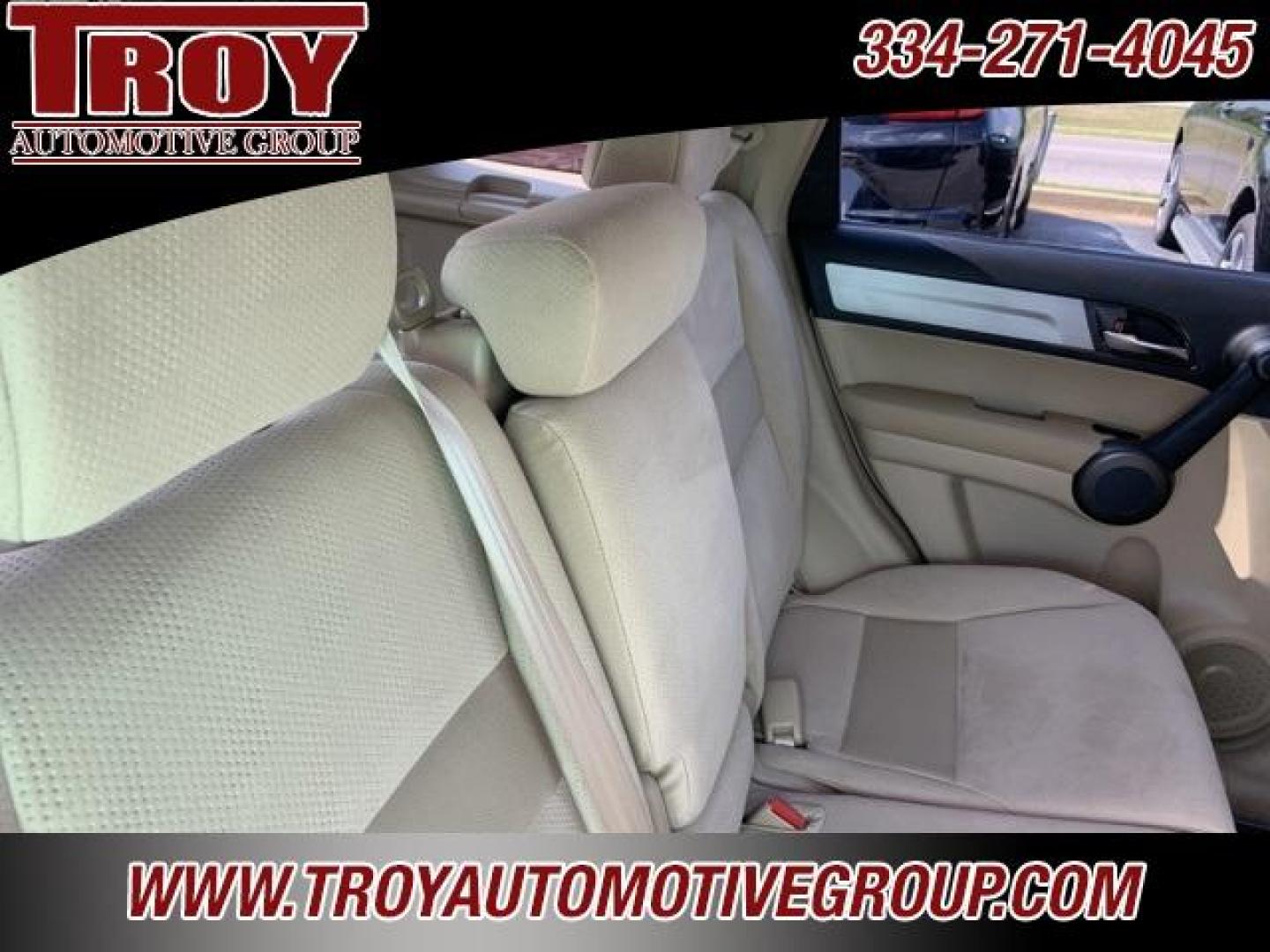 2011 Opal Sage Metallic /Ivory Honda CR-V SE (5J6RE4H46BL) with an 2.4L I4 DOHC 16V i-VTEC engine, Automatic transmission, located at 6812 Atlanta Hwy, Montgomery, AL, 36117, (334) 271-4045, 32.382118, -86.178673 - Photo#18