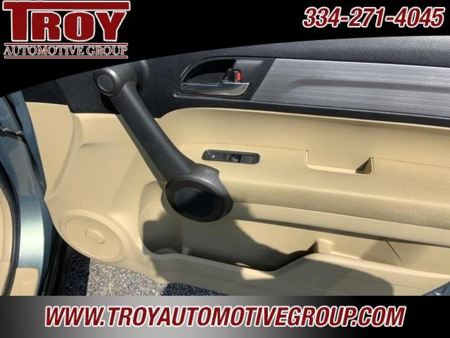 2011 Opal Sage Metallic /Ivory Honda CR-V SE (5J6RE4H46BL) with an 2.4L I4 DOHC 16V i-VTEC engine, Automatic transmission, located at 6812 Atlanta Hwy, Montgomery, AL, 36117, (334) 271-4045, 32.382118, -86.178673 - Photo#22