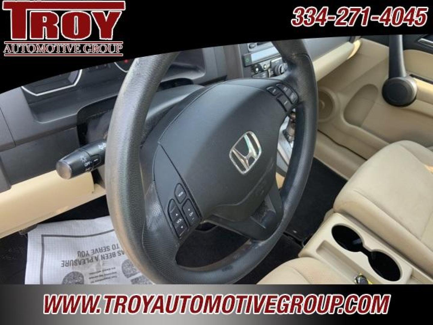 2011 Opal Sage Metallic /Ivory Honda CR-V SE (5J6RE4H46BL) with an 2.4L I4 DOHC 16V i-VTEC engine, Automatic transmission, located at 6812 Atlanta Hwy, Montgomery, AL, 36117, (334) 271-4045, 32.382118, -86.178673 - Photo#31