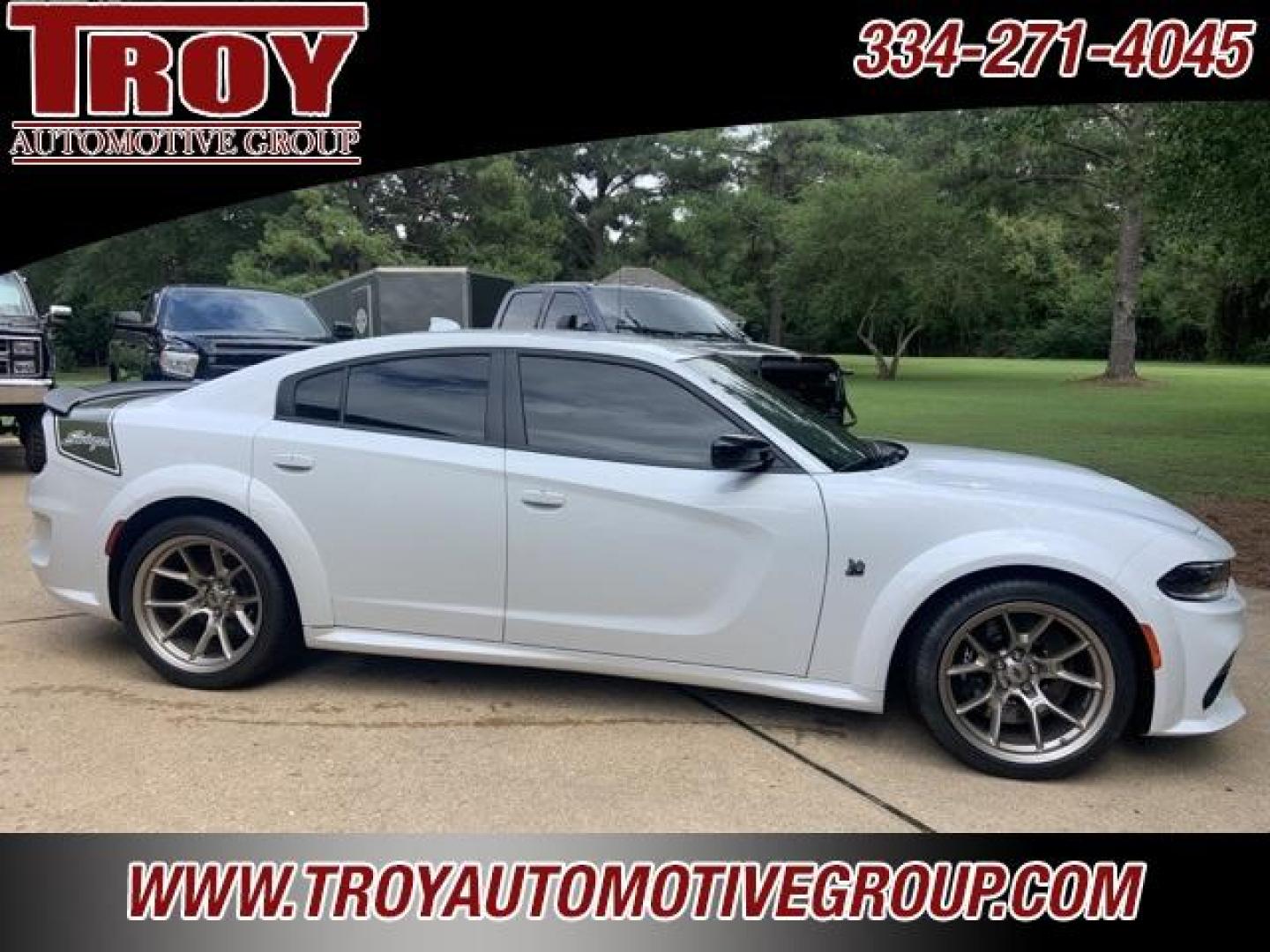 2023 White Knuckle Clearcoat /Black Dodge Charger R/T Scat Pack Widebody (2C3CDXGJ3PH) with an SRT HEMI 6.4L V8 MDS engine, Automatic transmission, located at 6812 Atlanta Hwy, Montgomery, AL, 36117, (334) 271-4045, 32.382118, -86.178673 - 1 of 300 Last Calls Swinger Edition<br> - Photo#10