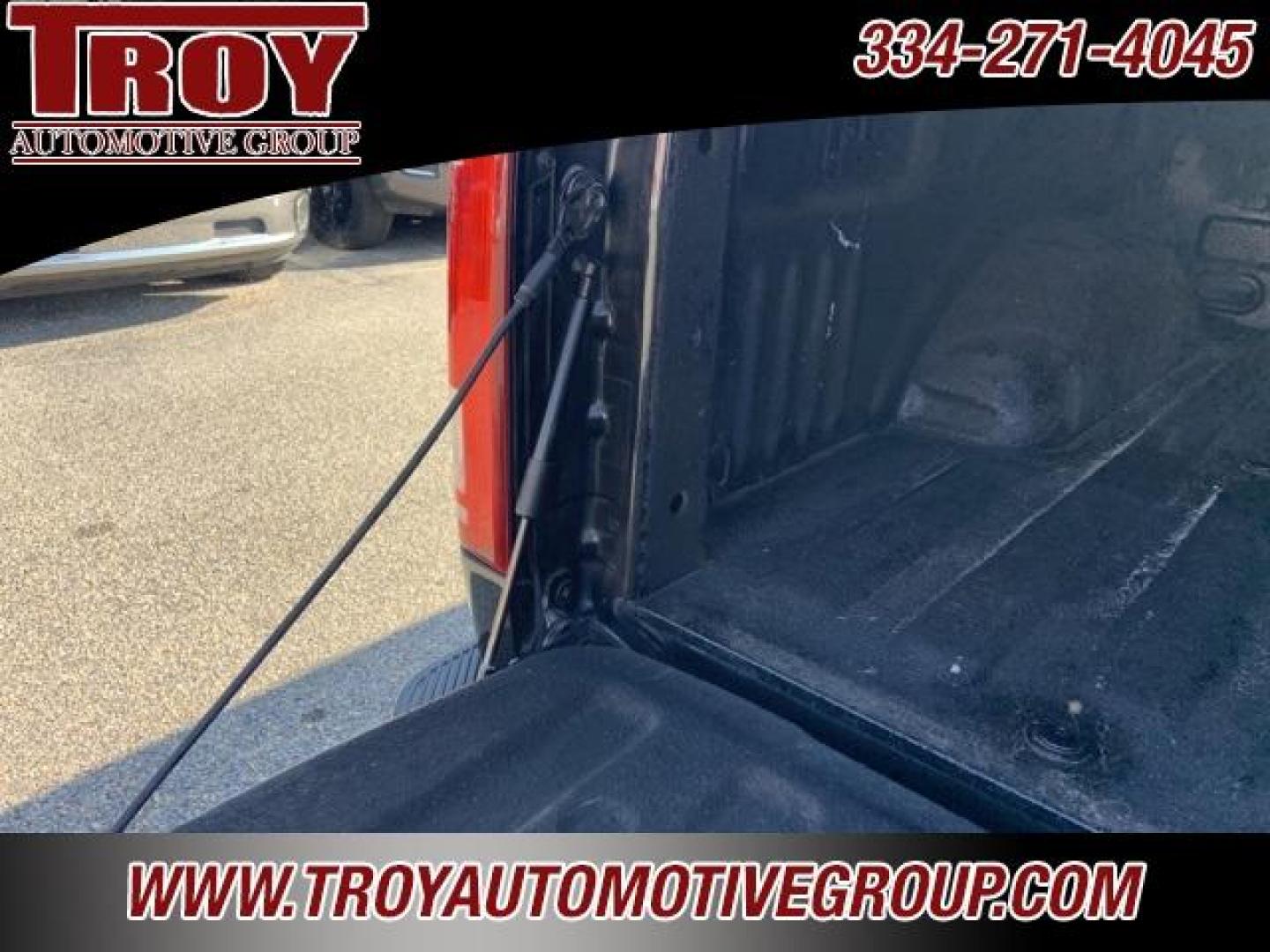 2015 Tuxedo Black Metallic /Black Ford F-150 XLT (1FTEW1EF4FK) with an 5.0L V8 FFV engine, Automatic transmission, located at 6812 Atlanta Hwy, Montgomery, AL, 36117, (334) 271-4045, 32.382118, -86.178673 - Sport Appearance Package!!<br>Heated Seats !<br>Rough Country Leveling Kit!!<br>Dual Power Seats !!<br>Cold Air Intake!!<br>Push Bar!!<br> - Photo#17