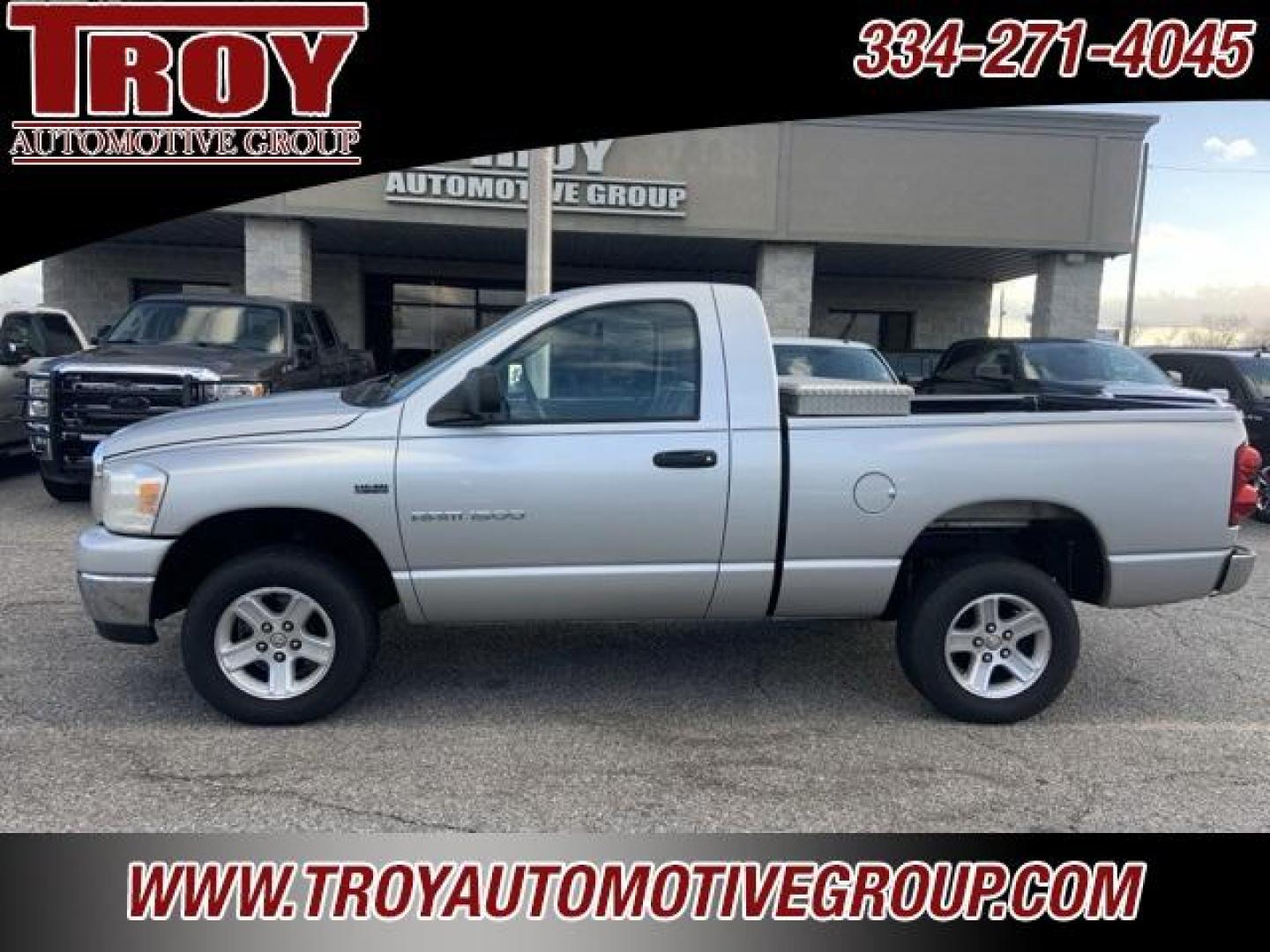 2007 Bright Silver Metallic Clearcoat /Medium Slate Gray Dodge Ram 1500 SLT (1D7HU16297J) with an HEMI 5.7L V8 Multi Displacement engine, Automatic transmission, located at 6812 Atlanta Hwy, Montgomery, AL, 36117, (334) 271-4045, 32.382118, -86.178673 - Photo#11