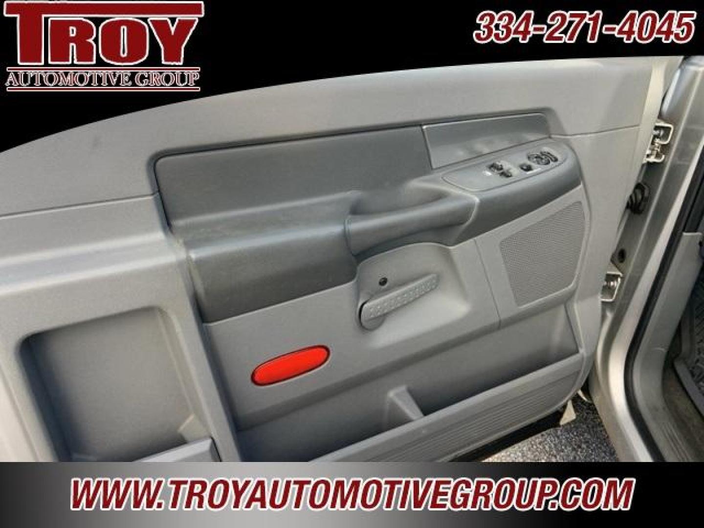 2007 Bright Silver Metallic Clearcoat /Medium Slate Gray Dodge Ram 1500 SLT (1D7HU16297J) with an HEMI 5.7L V8 Multi Displacement engine, Automatic transmission, located at 6812 Atlanta Hwy, Montgomery, AL, 36117, (334) 271-4045, 32.382118, -86.178673 - Photo#20