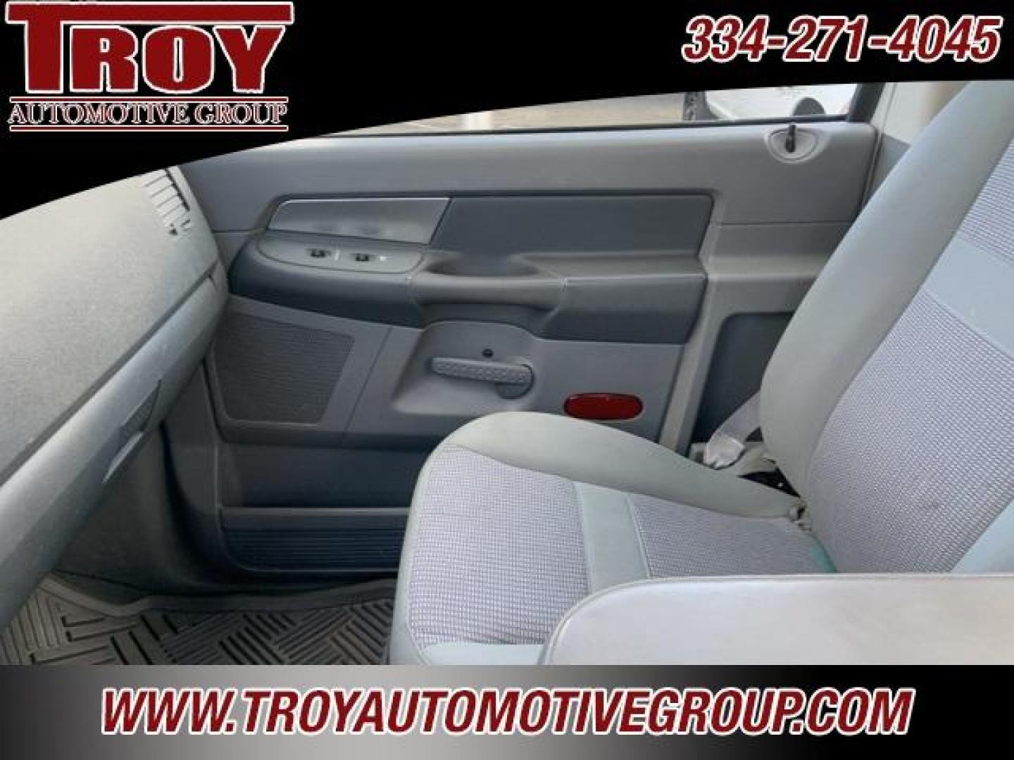 2007 Bright Silver Metallic Clearcoat /Medium Slate Gray Dodge Ram 1500 SLT (1D7HU16297J) with an HEMI 5.7L V8 Multi Displacement engine, Automatic transmission, located at 6812 Atlanta Hwy, Montgomery, AL, 36117, (334) 271-4045, 32.382118, -86.178673 - Photo#27