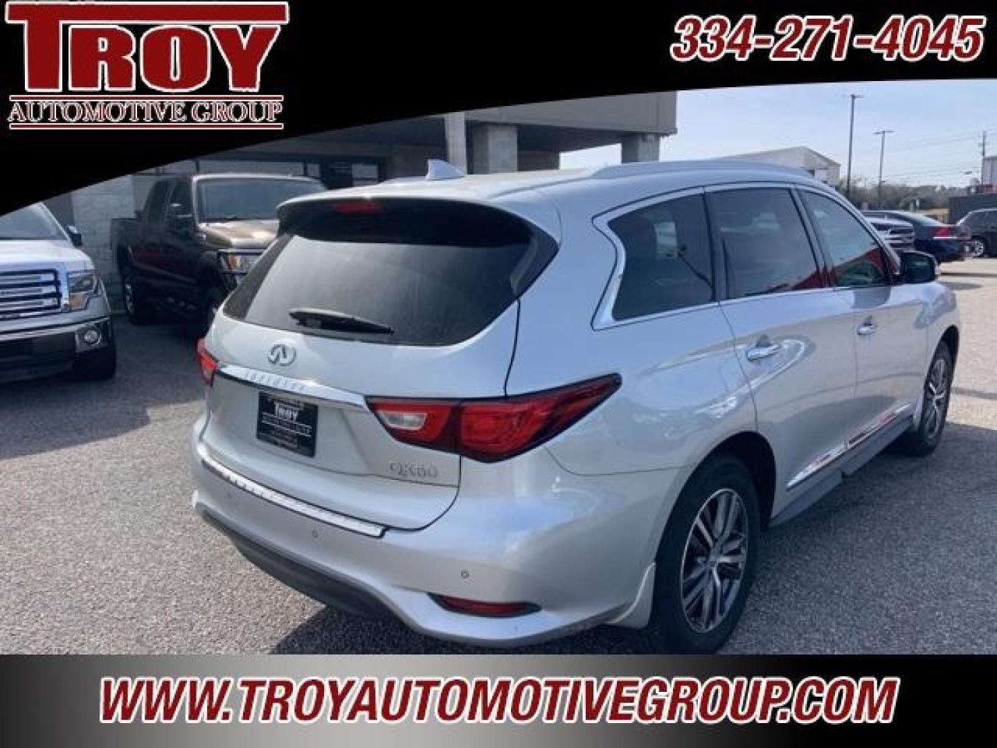 2017 Liquid Platinum /Graphite INFINITI QX60 Base (5N1DL0MN1HC) with an 3.5L V6 engine, CVT transmission, located at 6812 Atlanta Hwy, Montgomery, AL, 36117, (334) 271-4045, 32.382118, -86.178673 - Photo#10