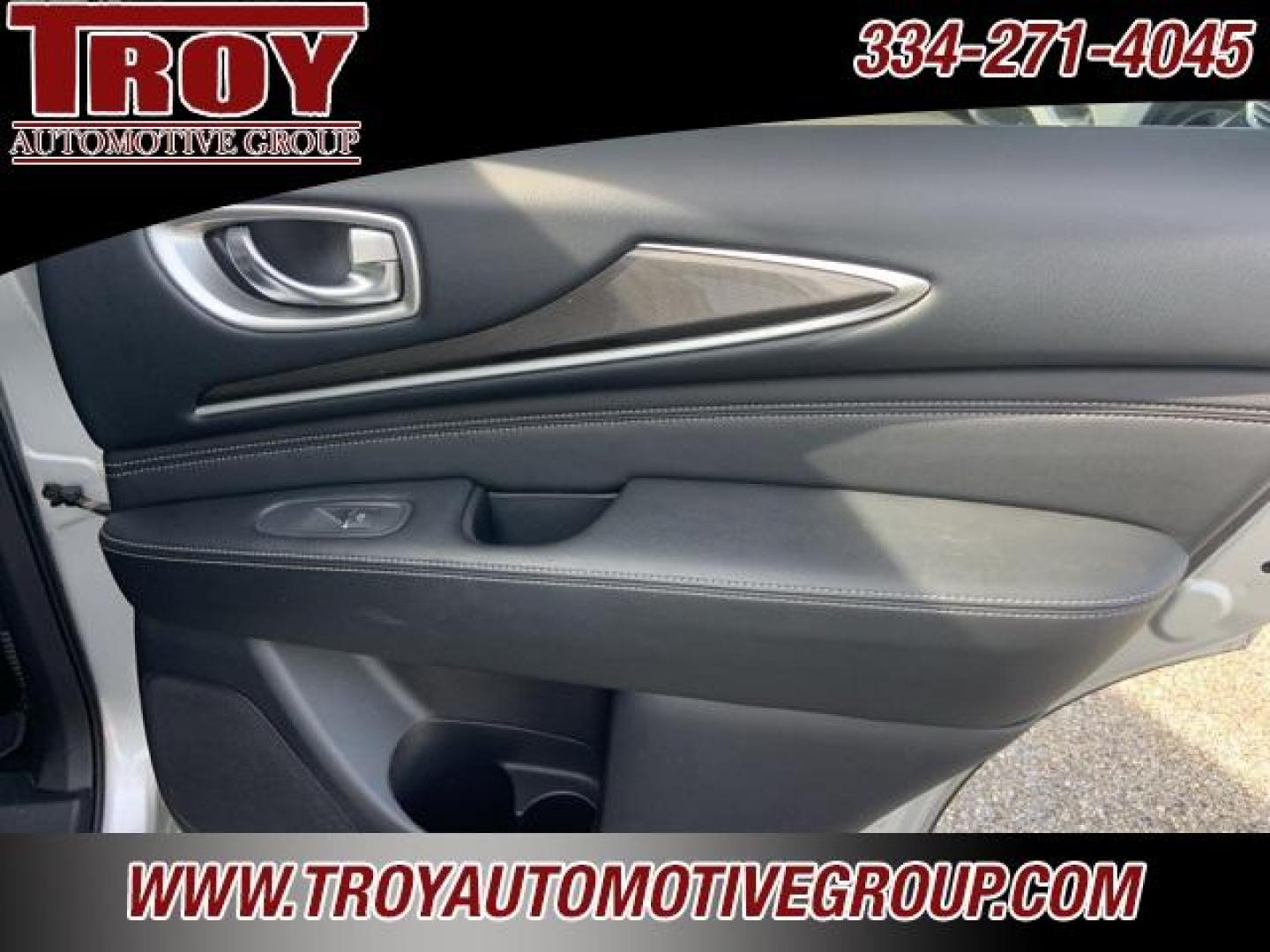 2017 Liquid Platinum /Graphite INFINITI QX60 Base (5N1DL0MN1HC) with an 3.5L V6 engine, CVT transmission, located at 6812 Atlanta Hwy, Montgomery, AL, 36117, (334) 271-4045, 32.382118, -86.178673 - Liquid Platinum 2017 INFINITI QX60 FWD 3.5L V6 Sport-Tuned CVT<br><br>Financing Available---Top Value for Trades.<br><br>20/27 City/Highway MPG<br><br><br>Awards:<br> * 2017 IIHS Top Safety Pick * 2017 KBB.com 5-Year Cost to Own Awards - Photo#23