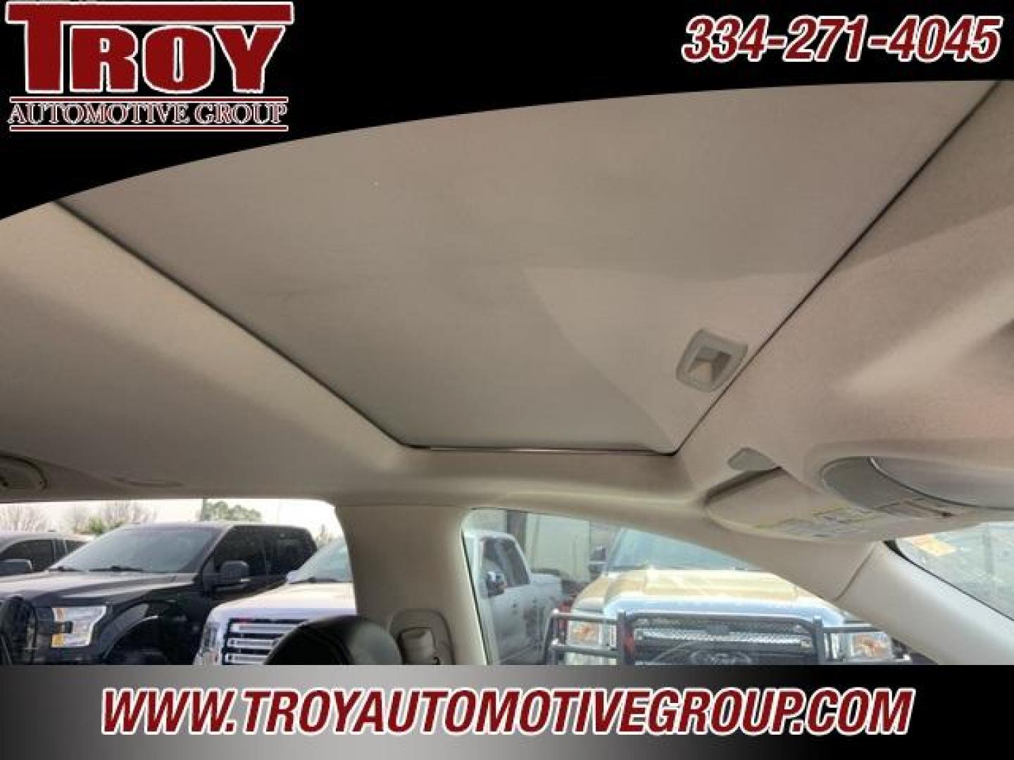 2017 Liquid Platinum /Graphite INFINITI QX60 Base (5N1DL0MN1HC) with an 3.5L V6 engine, CVT transmission, located at 6812 Atlanta Hwy, Montgomery, AL, 36117, (334) 271-4045, 32.382118, -86.178673 - Liquid Platinum 2017 INFINITI QX60 FWD 3.5L V6 Sport-Tuned CVT<br><br>Financing Available---Top Value for Trades.<br><br>20/27 City/Highway MPG<br><br><br>Awards:<br> * 2017 IIHS Top Safety Pick * 2017 KBB.com 5-Year Cost to Own Awards - Photo#36