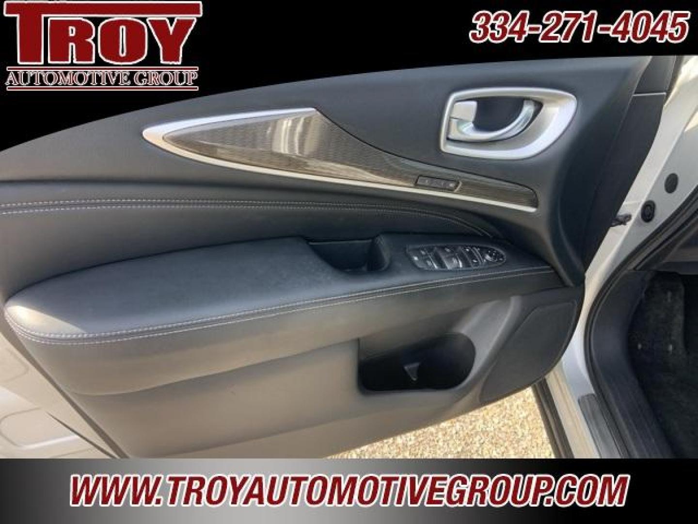 2017 Liquid Platinum /Graphite INFINITI QX60 Base (5N1DL0MN1HC) with an 3.5L V6 engine, CVT transmission, located at 6812 Atlanta Hwy, Montgomery, AL, 36117, (334) 271-4045, 32.382118, -86.178673 - Liquid Platinum 2017 INFINITI QX60 FWD 3.5L V6 Sport-Tuned CVT<br><br>Financing Available---Top Value for Trades.<br><br>20/27 City/Highway MPG<br><br><br>Awards:<br> * 2017 IIHS Top Safety Pick * 2017 KBB.com 5-Year Cost to Own Awards - Photo#41