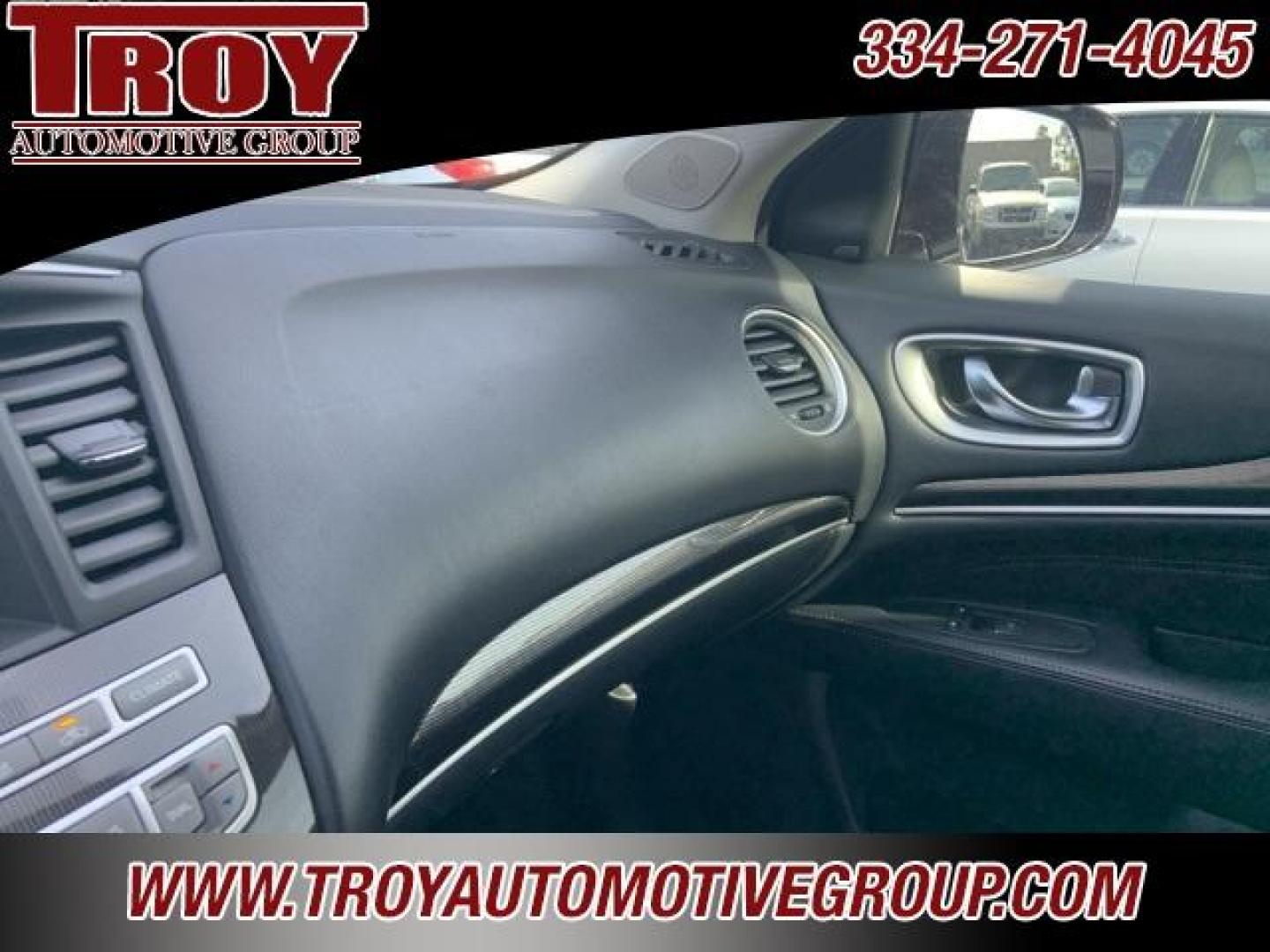 2017 Liquid Platinum /Graphite INFINITI QX60 Base (5N1DL0MN1HC) with an 3.5L V6 engine, CVT transmission, located at 6812 Atlanta Hwy, Montgomery, AL, 36117, (334) 271-4045, 32.382118, -86.178673 - Photo#52