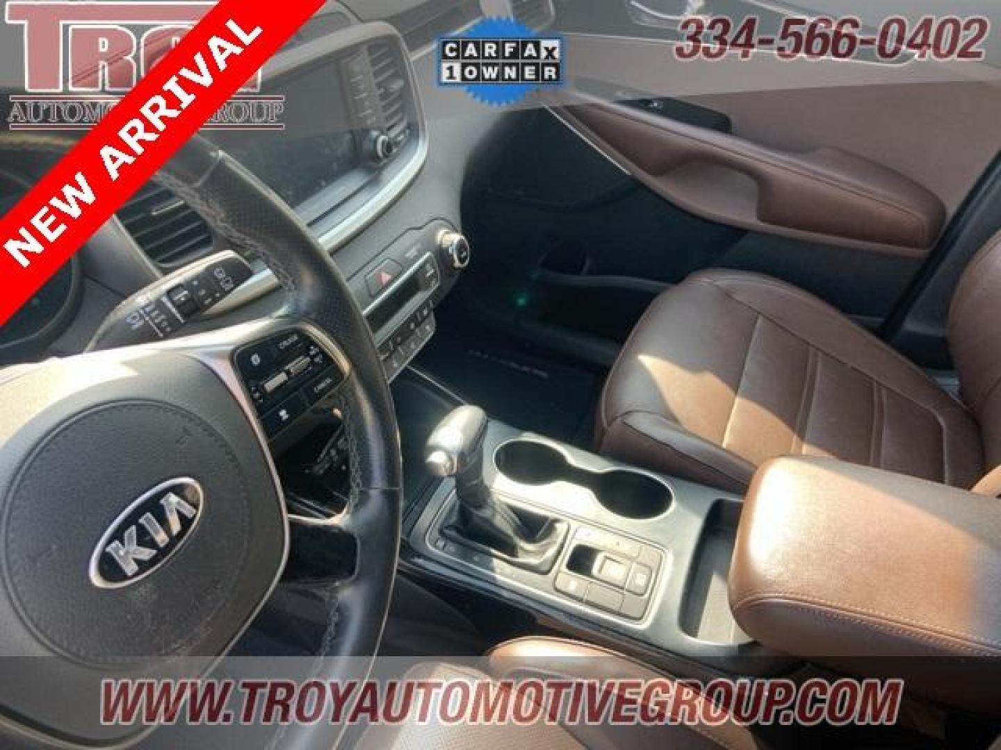 2019 Platinum Graphite /Satin Black Kia Sorento SX (5XYPK4A58KG) with an V6 engine, Automatic transmission, located at 6812 Atlanta Hwy, Montgomery, AL, 36117, (334) 271-4045, 32.382118, -86.178673 - 1-Owner!!<br>Local Trade!!<br>Panoramic Sunroof!! - Photo#53