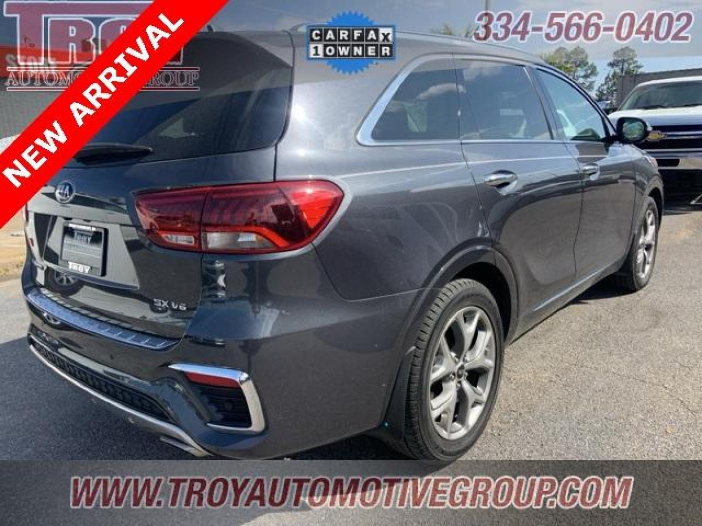 2019 Platinum Graphite /Satin Black Kia Sorento SX (5XYPK4A58KG) with an V6 engine, Automatic transmission, located at 6812 Atlanta Hwy, Montgomery, AL, 36117, (334) 271-4045, 32.382118, -86.178673 - 1-Owner!!<br>Local Trade!!<br>Panoramic Sunroof!! - Photo#10