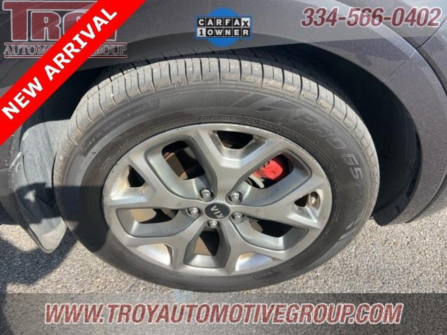 2019 Platinum Graphite /Satin Black Kia Sorento SX (5XYPK4A58KG) with an V6 engine, Automatic transmission, located at 6812 Atlanta Hwy, Montgomery, AL, 36117, (334) 271-4045, 32.382118, -86.178673 - 1-Owner!!<br>Local Trade!!<br>Panoramic Sunroof!! - Photo#16