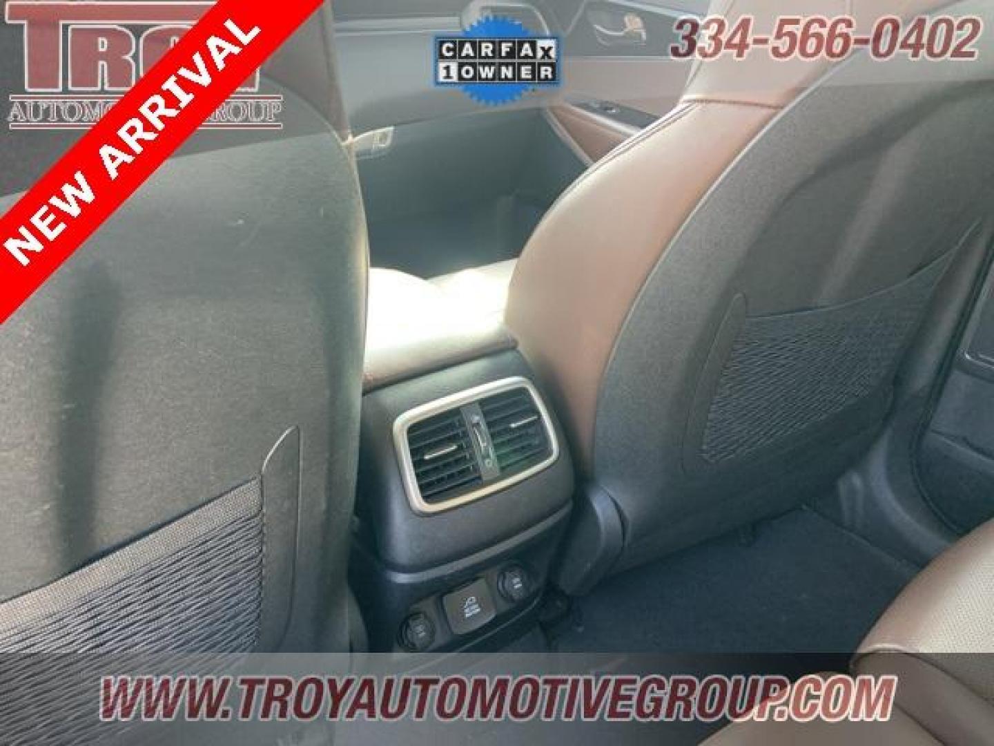 2019 Platinum Graphite /Satin Black Kia Sorento SX (5XYPK4A58KG) with an V6 engine, Automatic transmission, located at 6812 Atlanta Hwy, Montgomery, AL, 36117, (334) 271-4045, 32.382118, -86.178673 - 1-Owner!!<br>Local Trade!!<br>Panoramic Sunroof!! - Photo#24