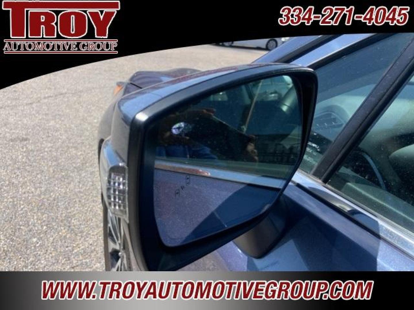 2017 Twilight Blue Metallic /Slate Black Subaru Outback 2.5i (4S4BSANC0H3) with an 2.5L 4-Cylinder DOHC 16V engine, CVT transmission, located at 6812 Atlanta Hwy, Montgomery, AL, 36117, (334) 271-4045, 32.382118, -86.178673 - Photo#40