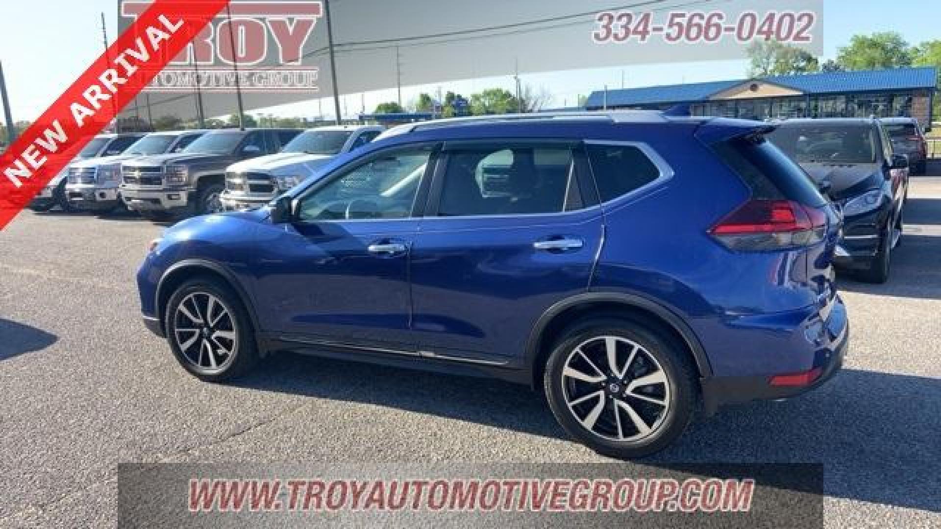 2020 Caspian Blue Metallic /Almond Nissan Rogue SL (5N1AT2MT2LC) with an 2.5L I4 DOHC 16V engine, CVT transmission, located at 6812 Atlanta Hwy, Montgomery, AL, 36117, (334) 271-4045, 32.382118, -86.178673 - Panoramic Sunroof!<br>Leather Seats!!<br>Tow Package!! - Photo#12