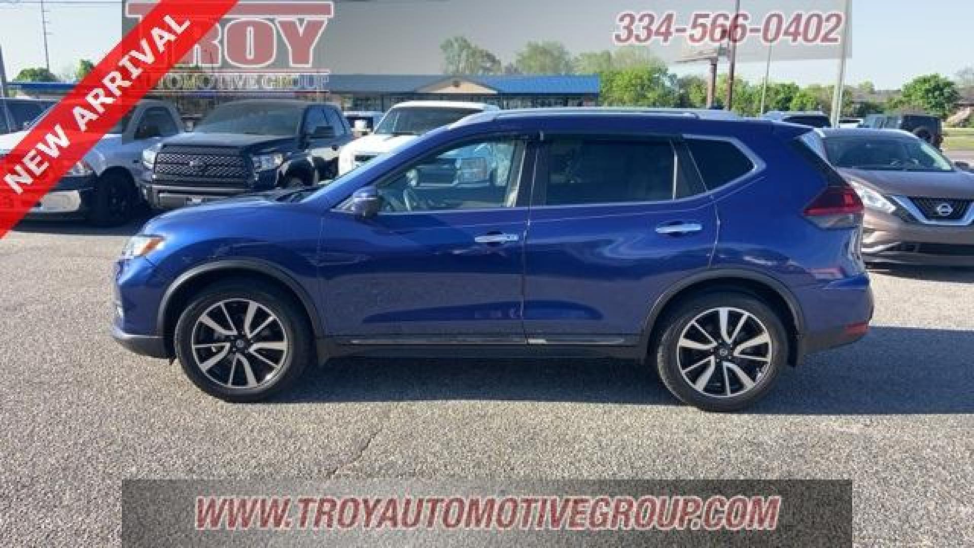 2020 Caspian Blue Metallic /Almond Nissan Rogue SL (5N1AT2MT2LC) with an 2.5L I4 DOHC 16V engine, CVT transmission, located at 6812 Atlanta Hwy, Montgomery, AL, 36117, (334) 271-4045, 32.382118, -86.178673 - Panoramic Sunroof!<br>Leather Seats!!<br>Tow Package!! - Photo#13