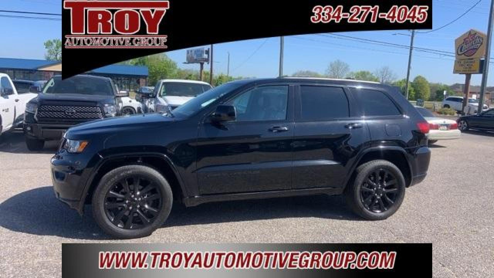 2018 Diamond Black Crystal Pearlcoat /Black Jeep Grand Cherokee Altitude (1C4RJFAG3JC) with an 3.6L V6 24V VVT engine, Automatic transmission, located at 6812 Atlanta Hwy, Montgomery, AL, 36117, (334) 271-4045, 32.382118, -86.178673 - Diamond Black Crystal Pearlcoat 2018 Jeep Grand Cherokee Altitude 4WD 3.6L V6 24V VVT 8-Speed Automatic<br><br>Financing Available---Top Value for Trades.<br><br><br>Awards:<br> * 2018 KBB.com 10 Most Awarded Brands - Photo#0