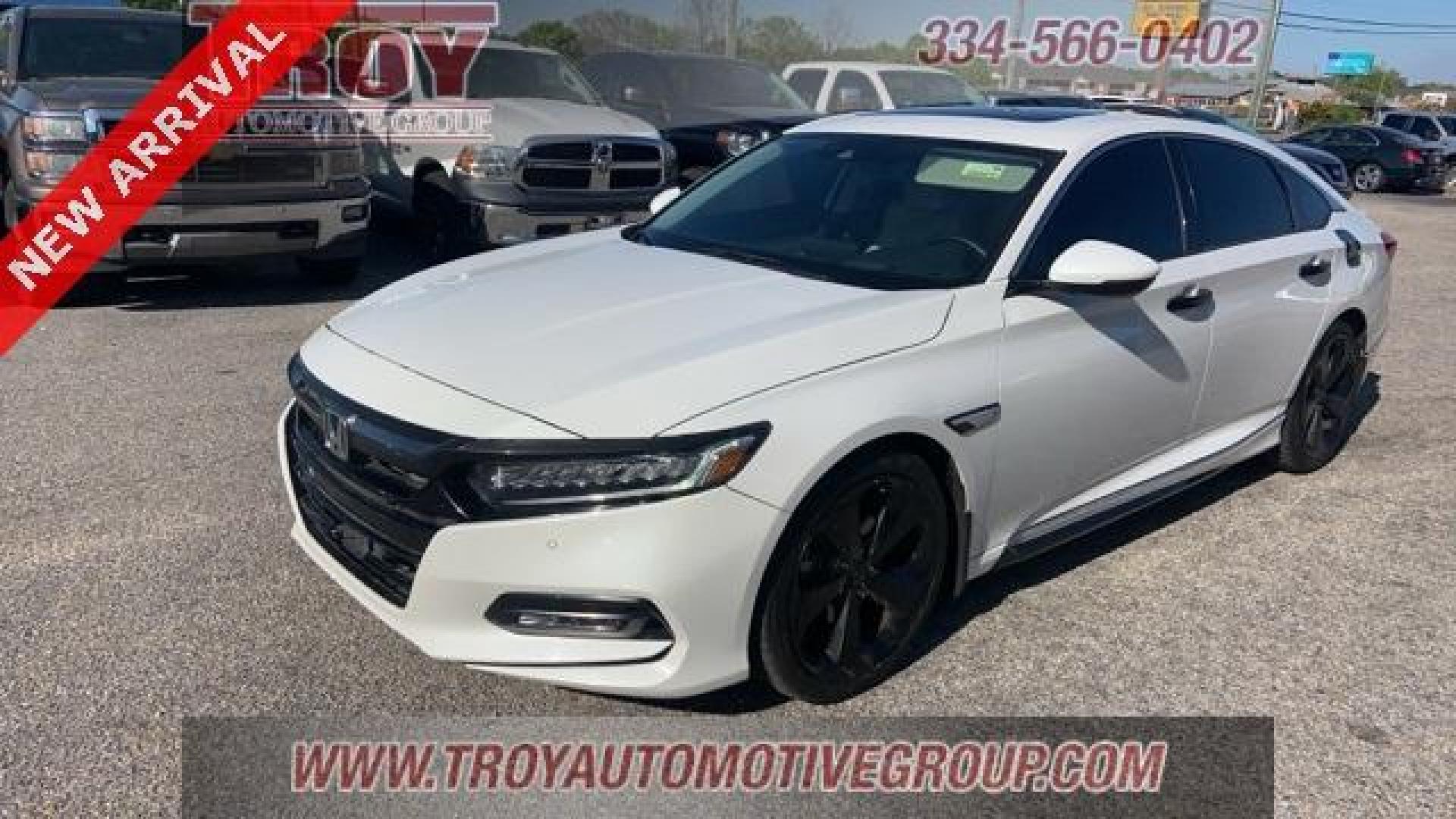 2018 Platinum White Pearl /Gray Honda Accord Touring 2.0T (1HGCV2F9XJA) with an I4 DOHC 16V Turbocharged engine, Automatic transmission, located at 6812 Atlanta Hwy, Montgomery, AL, 36117, (334) 271-4045, 32.382118, -86.178673 - Photo#3