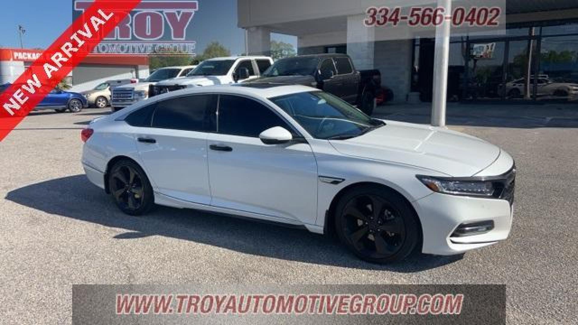 2018 Platinum White Pearl /Gray Honda Accord Touring 2.0T (1HGCV2F9XJA) with an I4 DOHC 16V Turbocharged engine, Automatic transmission, located at 6812 Atlanta Hwy, Montgomery, AL, 36117, (334) 271-4045, 32.382118, -86.178673 - Photo#7