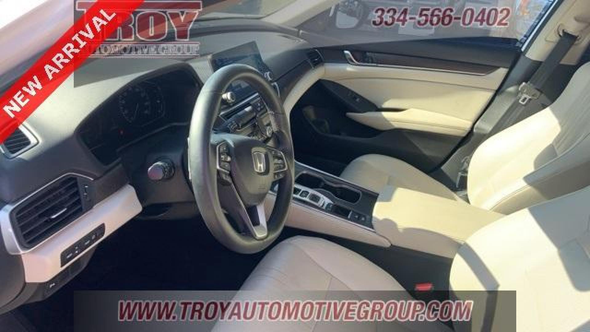 2018 Platinum White Pearl /Gray Honda Accord Touring 2.0T (1HGCV2F9XJA) with an I4 DOHC 16V Turbocharged engine, Automatic transmission, located at 6812 Atlanta Hwy, Montgomery, AL, 36117, (334) 271-4045, 32.382118, -86.178673 - Photo#34