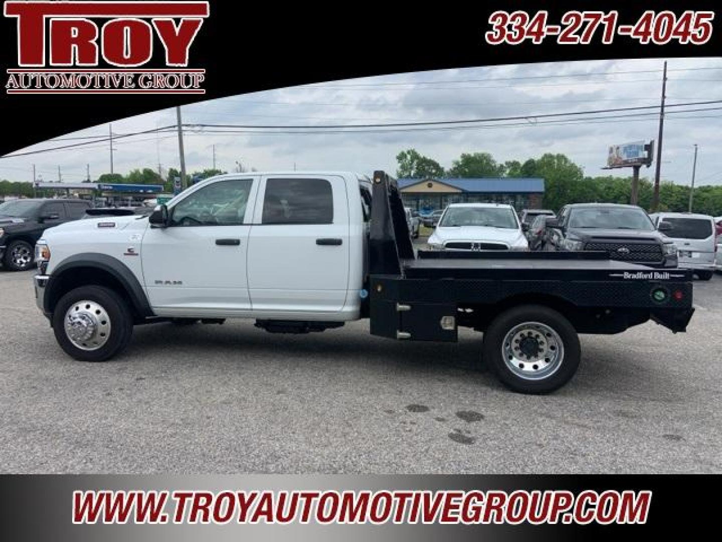 2020 Bright White Clearcoat /Black Ram 4500HD Tradesman (3C7WRLEL9LG) with an Cummins 6.7L I6 Turbodiesel engine, Automatic transmission, located at 6812 Atlanta Hwy, Montgomery, AL, 36117, (334) 271-4045, 32.382118, -86.178673 - Recent Arrival!<br>1-OWNER!!<br>Chrome Appearance Group!!<br>Factory Trailer-Brake Control!!<br>19.5 Forged Polished Aluminum Wheels!!<br>Remote Keyless Entry!!<br><br>Bright White Clearcoat 2020 Ram 4500HD 4WD Cummins 6.7L I6 Turbodiesel Aisin 6-Speed Automatic<br><br>Financing Available---Top Valu - Photo#15