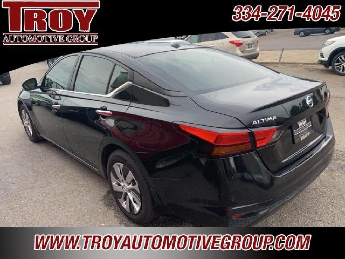 2020 Super Black Clearcoat /Charcoal Nissan Altima 2.5 S (1N4BL4BV9LN) with an 2.5L 4-Cylinder DOHC 16V engine, CVT transmission, located at 6812 Atlanta Hwy, Montgomery, AL, 36117, (334) 271-4045, 32.382118, -86.178673 - Super Black 2020 Nissan Altima 2.5 S FWD 2.5L 4-Cylinder DOHC 16V CVT with Xtronic<br><br>Financing Available---Top Value for Trades.<br><br>28/39 City/Highway MPG - Photo#6