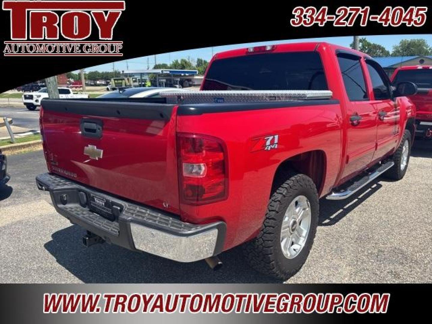 2011 Victory Red /Ebony Chevrolet Silverado 1500 LT (3GCPKSE39BG) with an Vortec 5.3L V8 SFI VVT Flex Fuel engine, Automatic transmission, located at 6812 Atlanta Hwy, Montgomery, AL, 36117, (334) 271-4045, 32.382118, -86.178673 - Priced below KBB Fair Purchase Price!<br><br>Victory Red 2011 Chevrolet Silverado 1500 LT 4WD Vortec 5.3L V8 SFI VVT Flex Fuel 6-Speed Automatic<br><br>Financing Available---Top Value for Trades.<br><br>Odometer is 46085 miles below market average!<br><br><br>Reviews:<br> * If you need to tailor yo - Photo#3